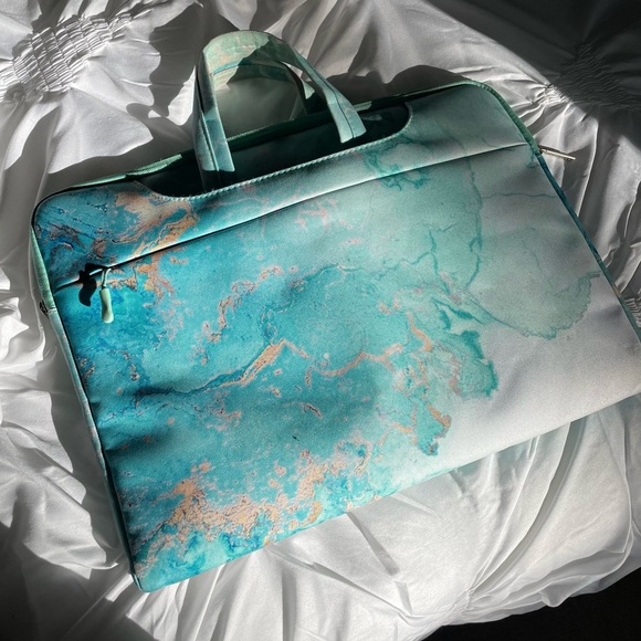 Amazon Other - MOSISO Laptop Shoulder Bag